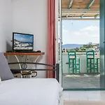 Semesterbostad Zanart Maisonette Tripiti