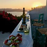 Semesterbostad Zanart Maisonette Tripiti