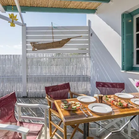 Zanart Maisonette 펜션 트리피티