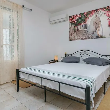 Zanart Maisonette Semesterbostad *